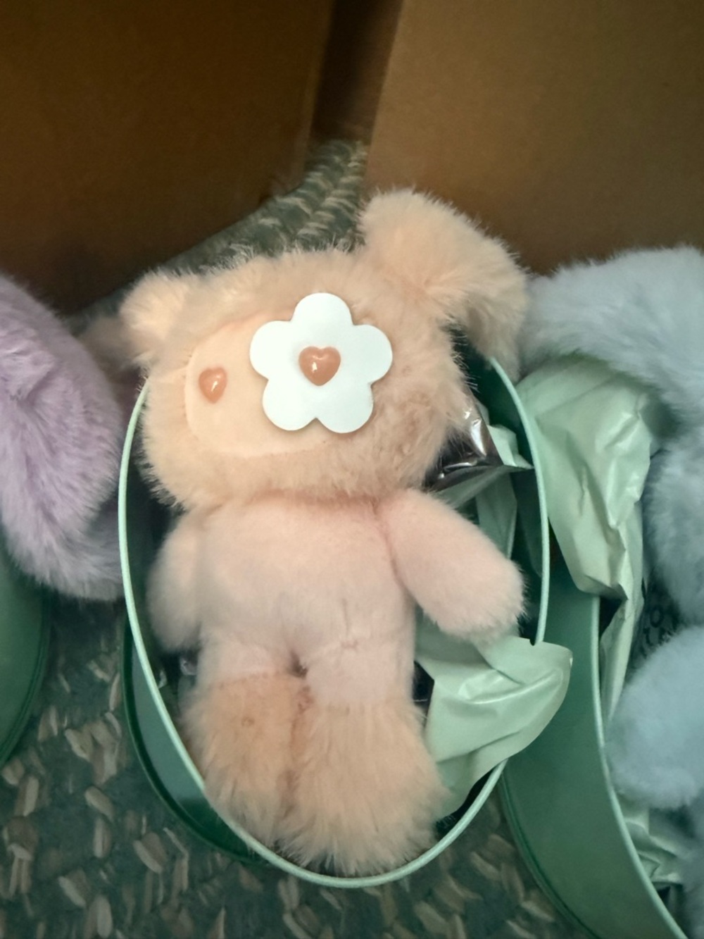 CJ Hendry Easter Juju PEACH